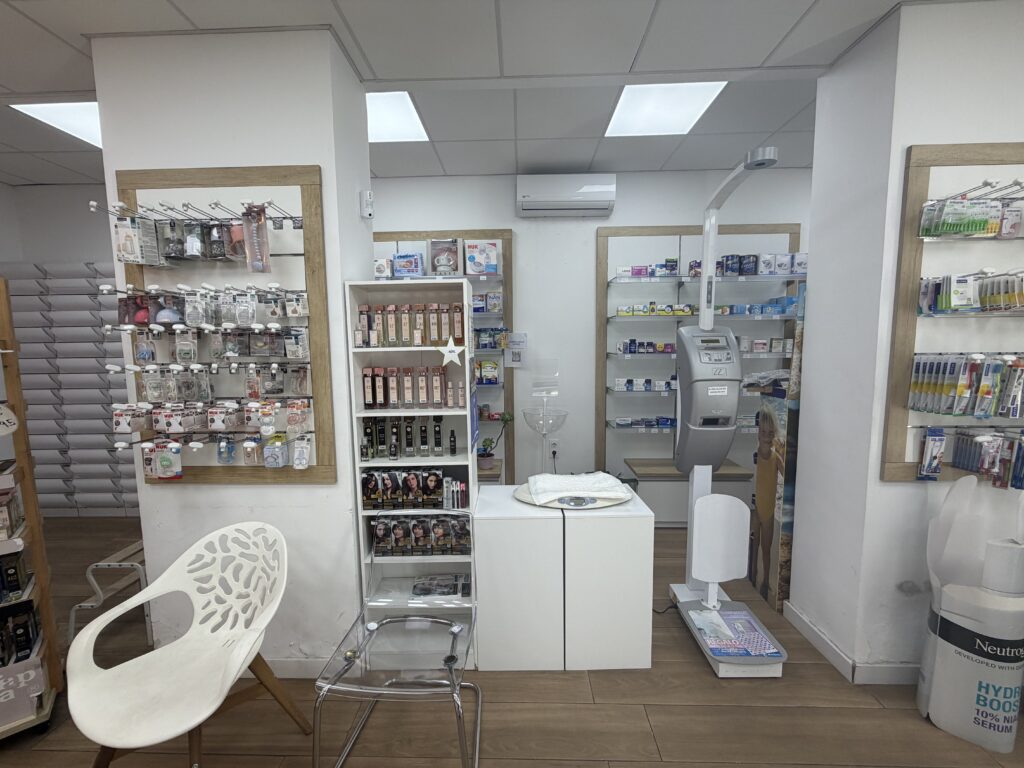 Báscula pediátrica para el control de peso del bebé en Farmacia Bonaigua