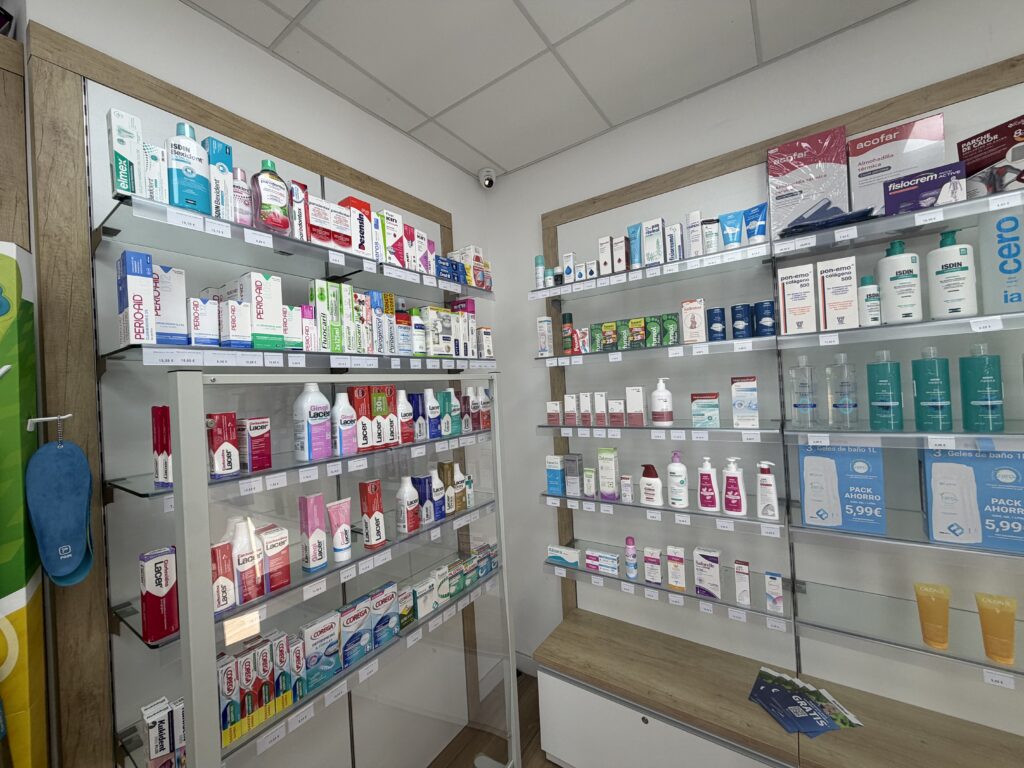 Lineales de higiene bucodental y dermocosmética en Farmacia Bonaigua
